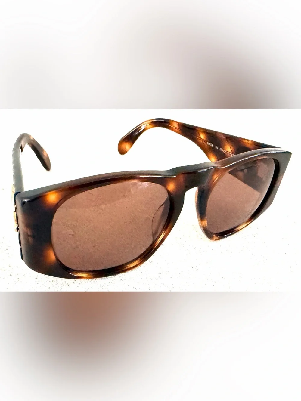 CHANEL authentic tortoise